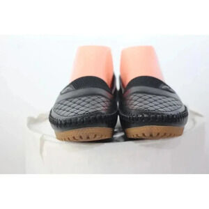 ladies TEAM comfort flats size 7